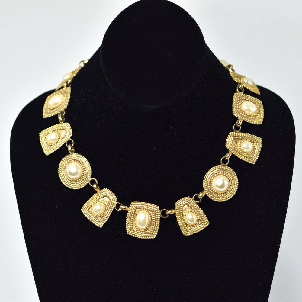 Vintage Gold and Pearl Necklace